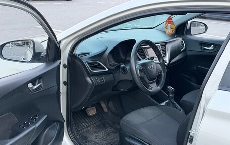 Hyundai Solaris II рестайлинг, 2018 год, 830 000 рублей, 8 фотография