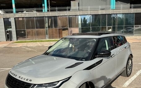 Land Rover Range Rover Evoque II, 2024 год, 5 555 000 рублей, 2 фотография