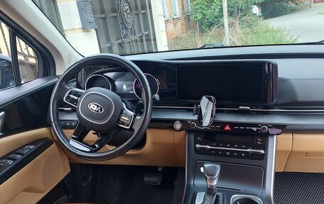 KIA Carnival, 2021 год, 3 850 000 рублей, 6 фотография