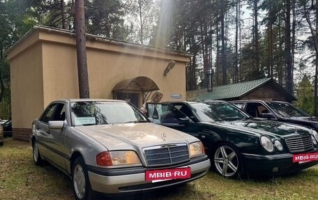 Mercedes-Benz C-Класс, 1995 год, 490 000 рублей, 19 фотография