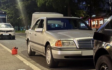 Mercedes-Benz C-Класс, 1995 год, 490 000 рублей, 23 фотография
