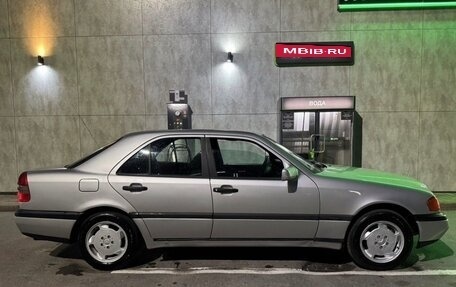 Mercedes-Benz C-Класс, 1995 год, 490 000 рублей, 21 фотография
