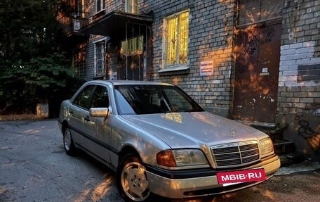 Mercedes-Benz C-Класс, 1995 год, 490 000 рублей, 33 фотография