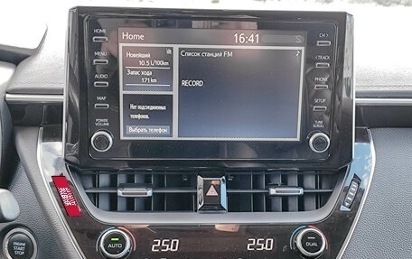Toyota Corolla, 2019 год, 2 200 000 рублей, 17 фотография