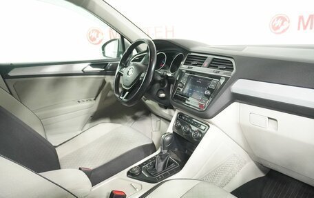 Volkswagen Tiguan II, 2017 год, 2 329 000 рублей, 10 фотография
