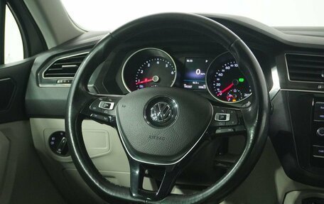 Volkswagen Tiguan II, 2017 год, 2 329 000 рублей, 16 фотография
