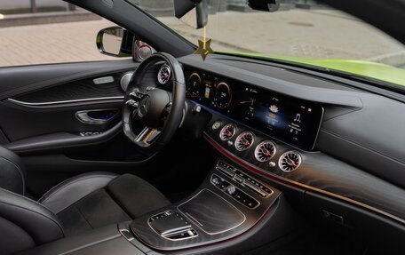 Mercedes-Benz E-Класс, 2020 год, 5 490 000 рублей, 26 фотография