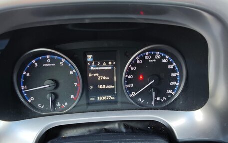 Toyota RAV4, 2017 год, 2 000 000 рублей, 12 фотография