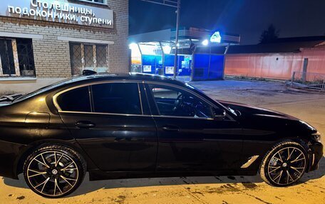 BMW 5 серия, 2018 год, 2 850 000 рублей, 9 фотография