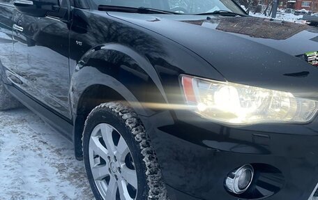 Mitsubishi Outlander III рестайлинг 3, 2012 год, 1 690 000 рублей, 5 фотография