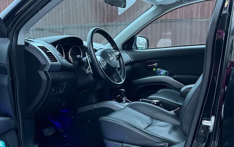 Mitsubishi Outlander III рестайлинг 3, 2012 год, 1 690 000 рублей, 16 фотография