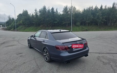 Mercedes-Benz E-Класс, 2013 год, 1 350 000 рублей, 4 фотография
