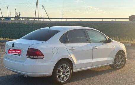 Volkswagen Polo VI (EU Market), 2011 год, 395 000 рублей, 2 фотография