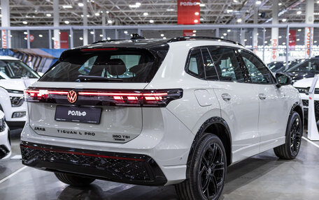 Volkswagen Tiguan, 2026 год, 5 250 000 рублей, 12 фотография