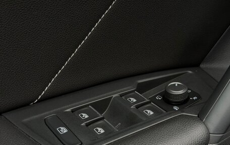 Volkswagen Tiguan II, 2022 год, 3 750 000 рублей, 27 фотография