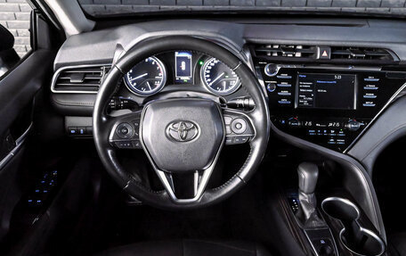 Toyota Camry, 2018 год, 2 450 000 рублей, 12 фотография
