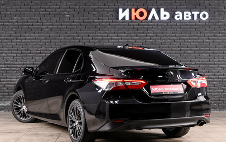 Toyota Camry, 2018 год, 2 450 000 рублей, 7 фотография
