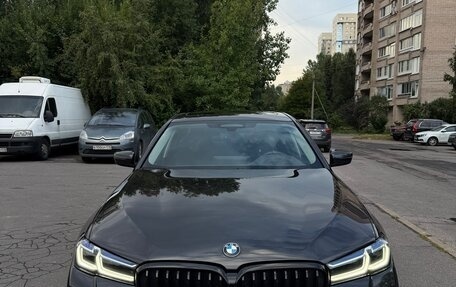BMW 5 серия, 2023 год, 5 200 000 рублей, 2 фотография