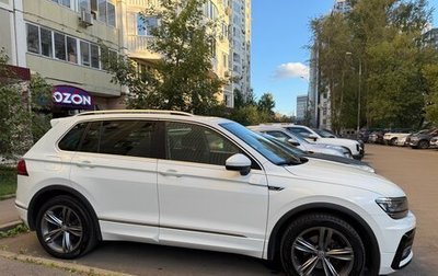 Volkswagen Tiguan II, 2018 год, 2 770 000 рублей, 1 фотография