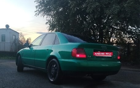 Audi A4, 1998 год, 400 000 рублей, 6 фотография