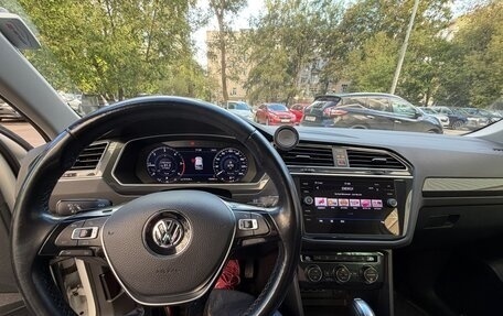 Volkswagen Tiguan II, 2018 год, 2 770 000 рублей, 8 фотография