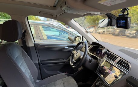 Volkswagen Tiguan II, 2018 год, 2 770 000 рублей, 16 фотография