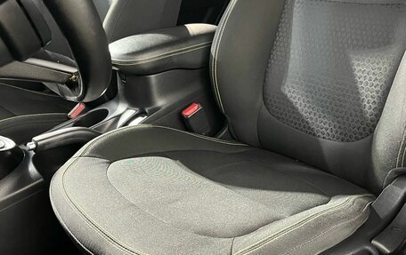 KIA Soul II рестайлинг, 2014 год, 1 024 000 рублей, 14 фотография