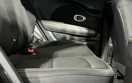 KIA Soul II рестайлинг, 2014 год, 1 024 000 рублей, 17 фотография