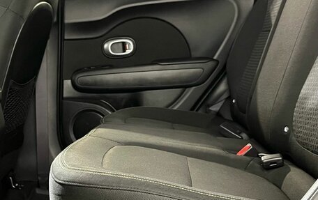 KIA Soul II рестайлинг, 2014 год, 1 024 000 рублей, 16 фотография