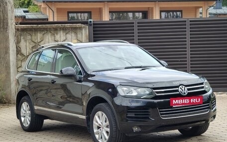 Volkswagen Touareg III, 2010 год, 2 120 000 рублей, 2 фотография
