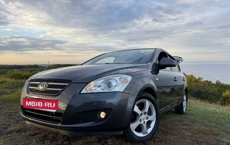 KIA cee'd I рестайлинг, 2009 год, 735 000 рублей, 3 фотография