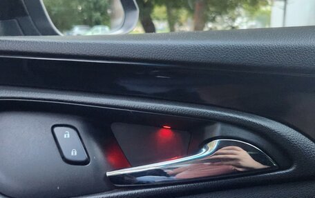 Opel Insignia II рестайлинг, 2014 год, 1 400 000 рублей, 19 фотография