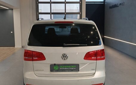 Volkswagen Touran III, 2012 год, 970 000 рублей, 5 фотография