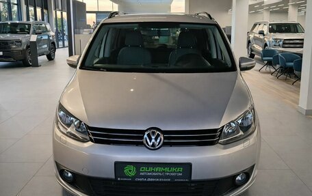 Volkswagen Touran III, 2012 год, 970 000 рублей, 2 фотография