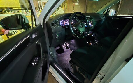 Volkswagen Tiguan II, 2019 год, 2 400 000 рублей, 29 фотография