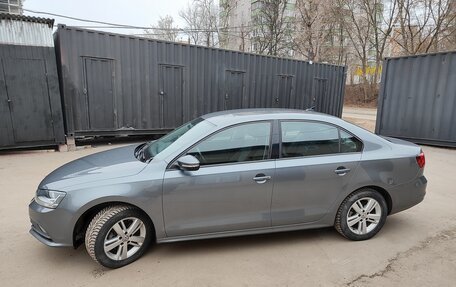 Volkswagen Jetta VI, 2018 год, 1 600 000 рублей, 2 фотография