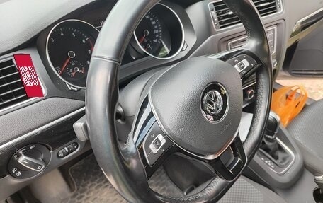 Volkswagen Jetta VI, 2018 год, 1 600 000 рублей, 14 фотография