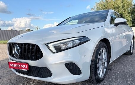 Mercedes-Benz A-Класс, 2020 год, 2 150 000 рублей, 2 фотография