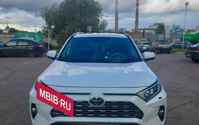 Toyota RAV4, 2021 год, 3 300 000 рублей, 1 фотография