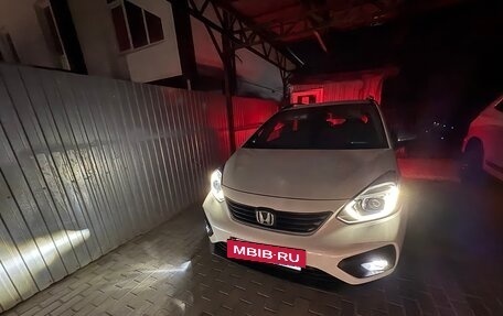 Honda Fit, 2021 год, 1 800 000 рублей, 15 фотография