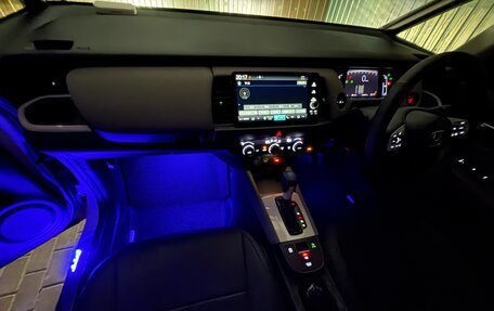 Honda Fit, 2021 год, 1 800 000 рублей, 36 фотография