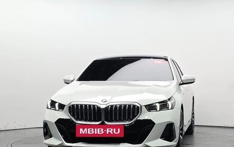 BMW 5 серия, 2024 год, 8 200 000 рублей, 2 фотография