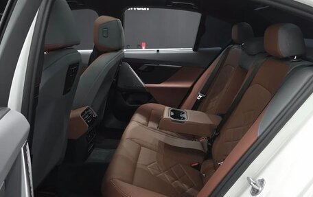 BMW 5 серия, 2024 год, 8 200 000 рублей, 8 фотография