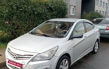 Hyundai Solaris II рестайлинг, 2016 год, 460 000 рублей, 2 фотография