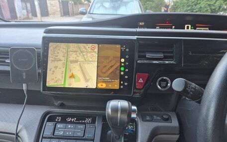 Honda Stepwgn IV, 2015 год, 1 720 000 рублей, 7 фотография