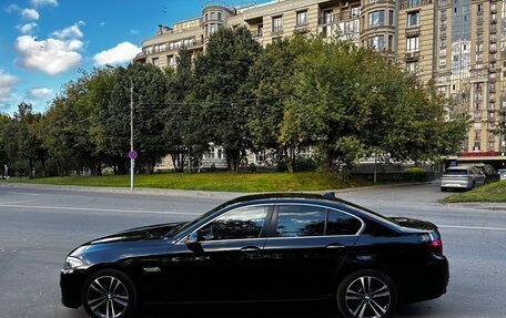 BMW 5 серия, 2014 год, 1 860 000 рублей, 2 фотография