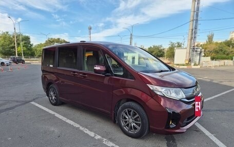 Honda Stepwgn IV, 2015 год, 1 720 000 рублей, 3 фотография