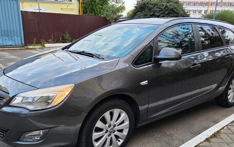 Opel Astra J, 2011 год, 599 000 рублей, 18 фотография