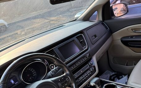 KIA Carnival III, 2020 год, 3 200 000 рублей, 6 фотография