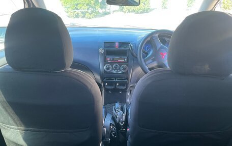 Mitsubishi Colt VI рестайлинг, 2005 год, 290 000 рублей, 31 фотография